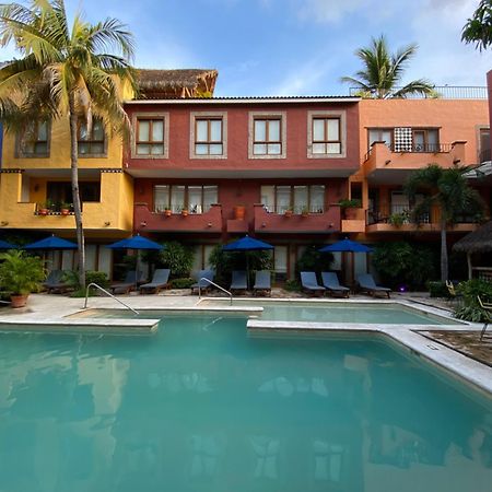 Casa Loteria: Colorful Family Retreat with Pool in Pueblito Sayulita Hotel Exterior photo