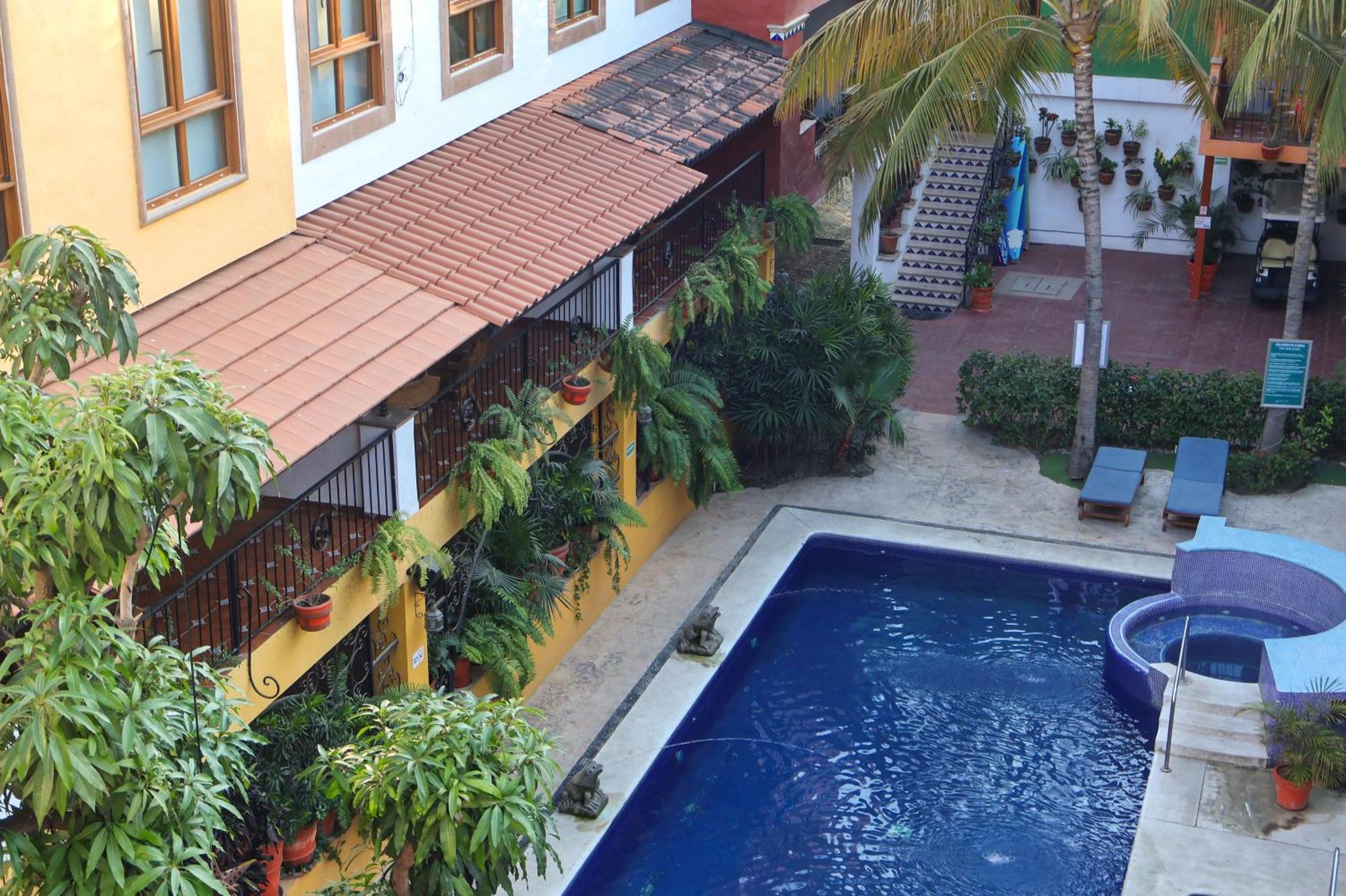 Casa Loteria: Colorful Family Retreat with Pool in Pueblito Sayulita Hotel Exterior photo
