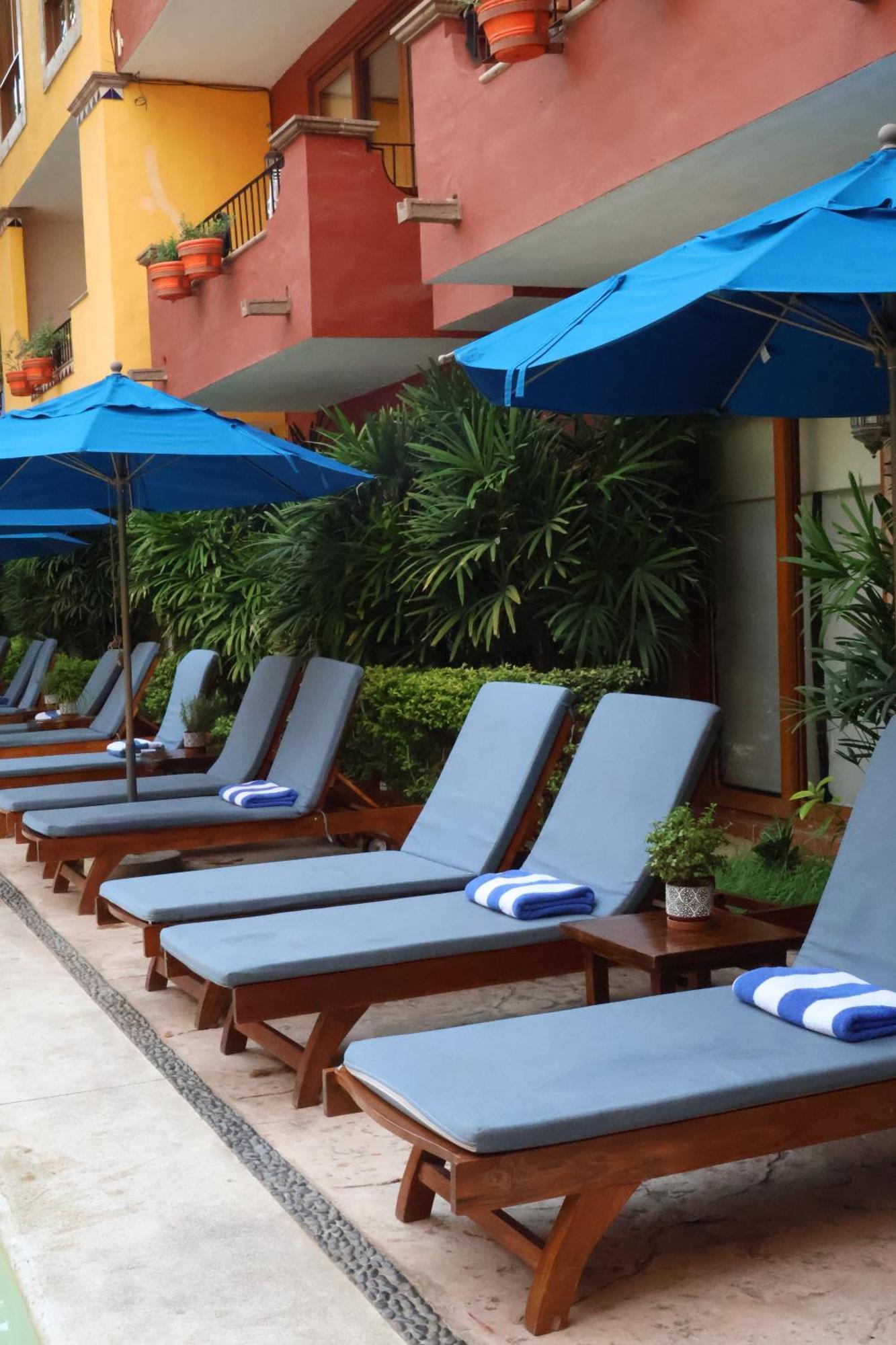 Casa Loteria: Colorful Family Retreat with Pool in Pueblito Sayulita Hotel Exterior photo