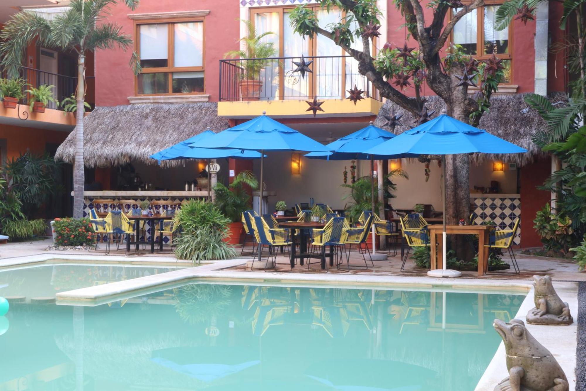 Casa Loteria: Colorful Family Retreat with Pool in Pueblito Sayulita Hotel Exterior photo